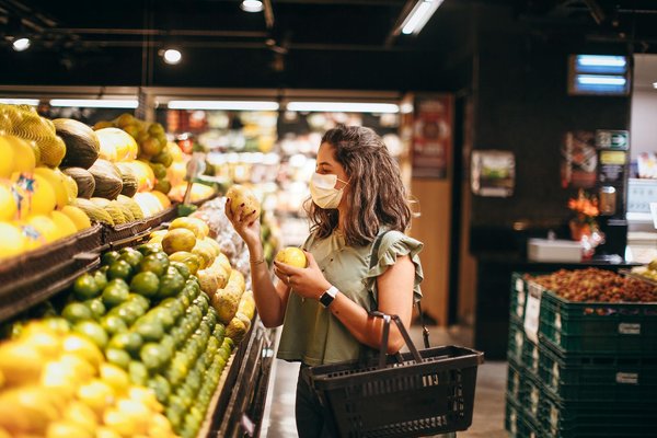 How can I create a sustainable kitchen environment with eco-friendly products?